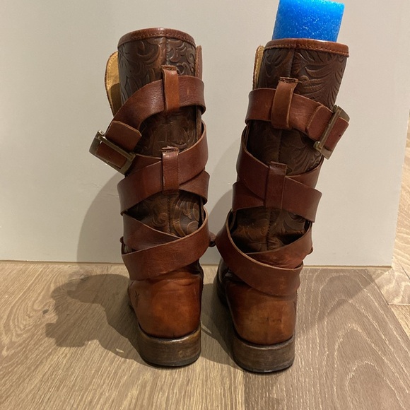 Frye Tooled Pull-on Boots Knee High Brown Leather W/ buckle Sz 7.5 EUC - Picture 2 of 9